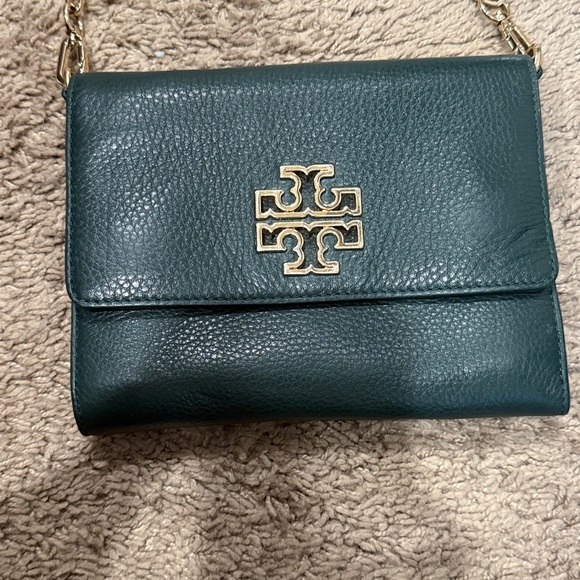 Tory Burch Cluth in Forest Green Leather - Picture 2 of 10